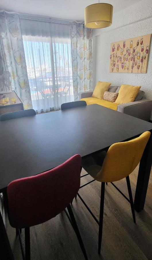 Adorable Petit Appartement Avec Magnifique Vue Sur Le Port De Canet Eksteriør billede